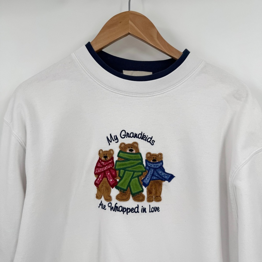M&C Sportswear My Grandkids Are Wrapped in Love Bear‎ Sweatshirt White Large - Picture 2 of 14